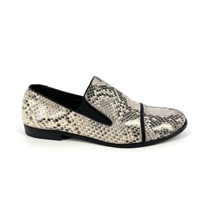 Pour La Victoire Shoes Womens Size 8 Gray Taupe Snakeskin Print Slip-On Loafers